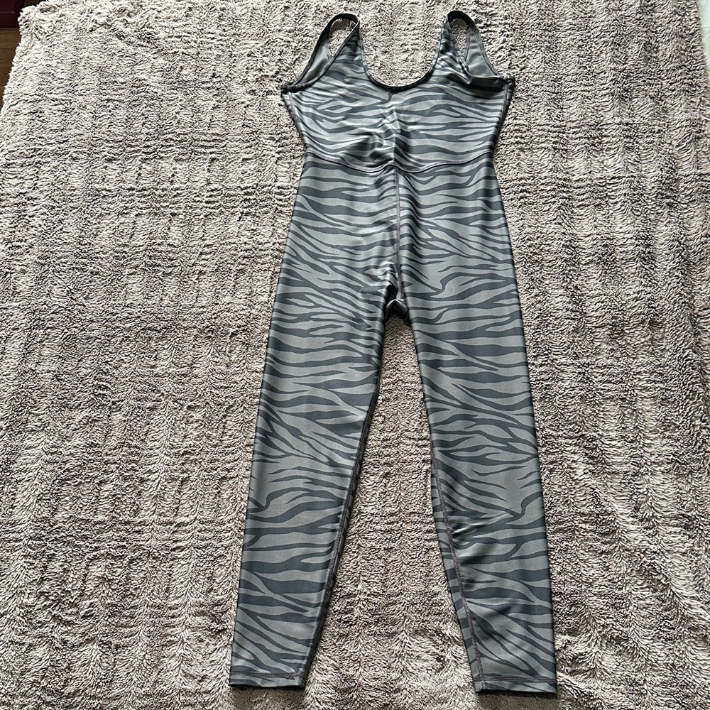 Old Navy Black & Gray Zebra-Patterned Sleeveless One-Piece Bidysuit